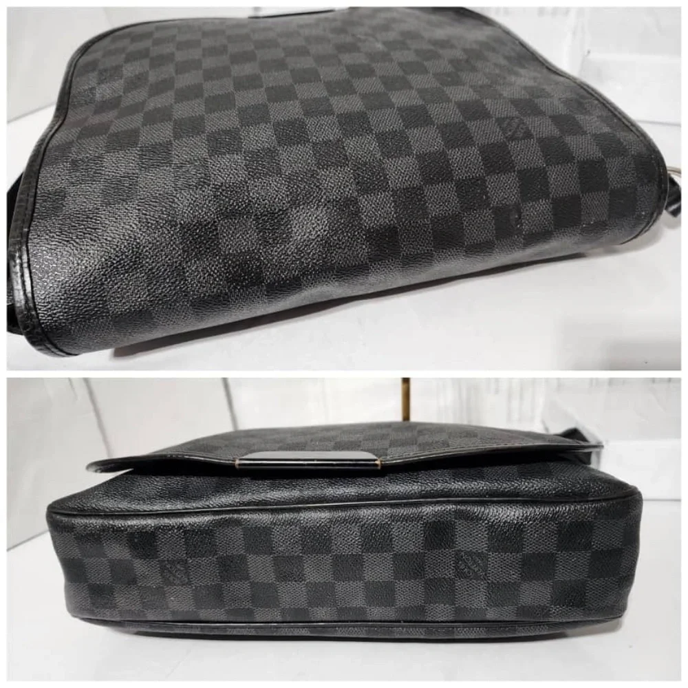 Authentic Louis Vuitton Damier Graphite Renzo Messenger Bag Grey/Black - Picture 13 of 14